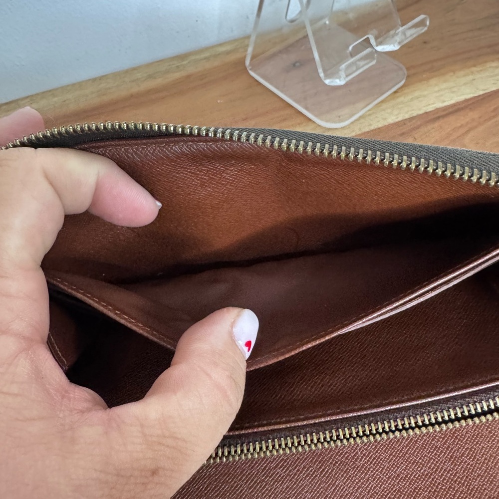 Louis Vuitton Zippy Brown Monogram Wallet - Picture 10 of 16